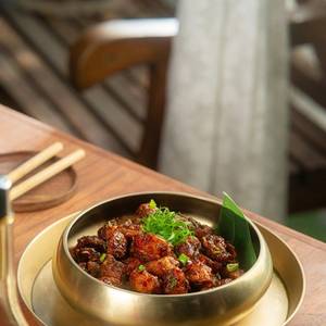 Crispy Water Chestnut in Honey Chilli