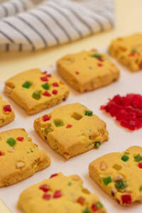 Tooti Fruity Biscuit.