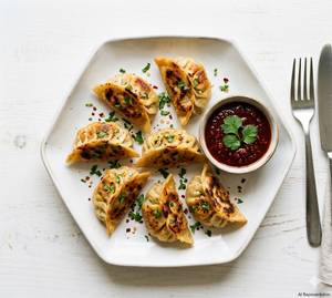 Paneer Pan Fry Momos [6 Pieces]
