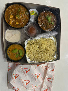 Non Veg Deluxe Thali.