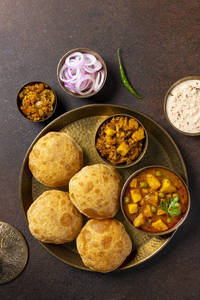 Kachori Sabji
