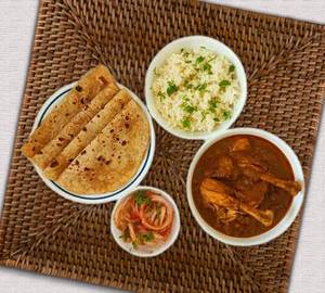 Roti (2Pcs)With Chicken Curry(2pcs)