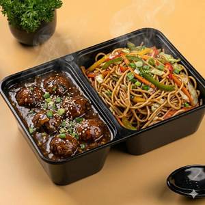 Veg Noodles With Manchurian Gravy