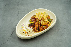 Paneer Chilli With Crispy Noodles