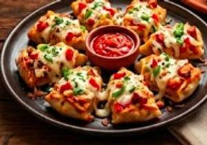 MNC Special Chicken Pizza Momos [8 Pieces]