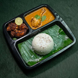Chiratta Puttu Chicken Combo