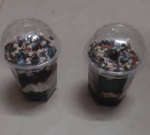 Glass jar cake