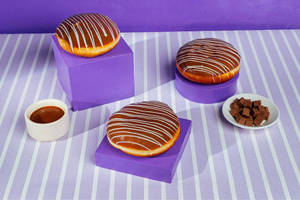 Caramel Bomb (doughnut)