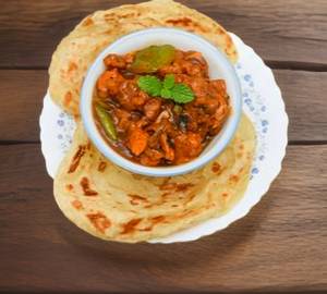Egg Paratha With Chicken curry (2pcs)