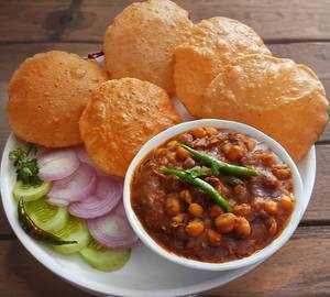 Choly Puri (6 Pcs)