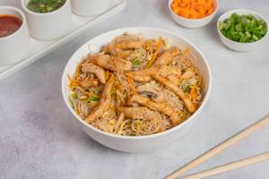 Chicken Meifoon Rice Noodles 