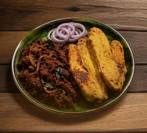Pazham Pori + Beef Roast (3Ps)