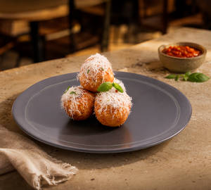 Mammas Ricotta Bombs