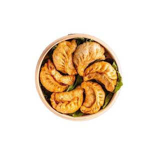 Schezwan Paneer Kurkure Momos (6 Pcs) 