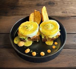 Smoked Salmon  Eggs Benny