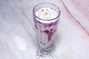 Black Current Ice Cream Milkshake
