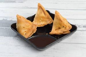 Kopra Lasan Patties with Chana Dal Samosa [250 Grams]