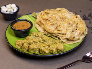 2pc Wheat Parotta Paneer Special