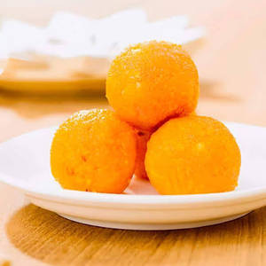 Besan Laddu 5 Pcs