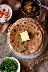 Veg Keema Paratha with Gravy