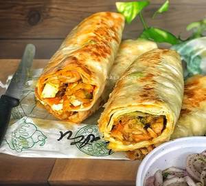 Chicken Paneer Jumbo Roll