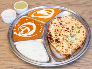 Aloo Pyaz Chur Chur Naan Platter