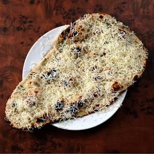 Cheese & Garlic Naan