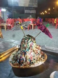 Couple Gola With Ice cream 