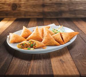 Veg corn samosa