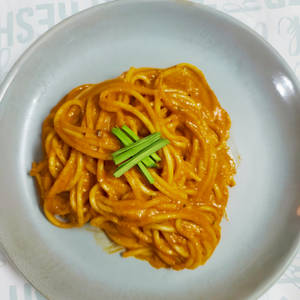 Makhani Sauce Noodles