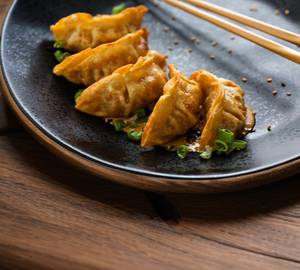 Chicken momos