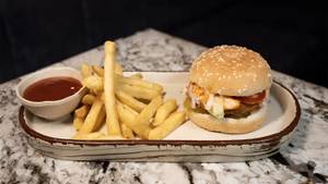 Crunchy Paneer Burger