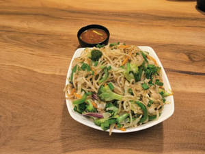 Veg Hakka Noodles