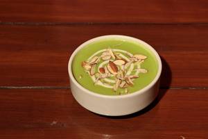 Creamy Broccoli & Almond Soup
