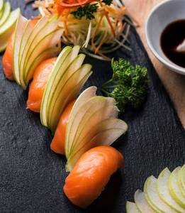 Salmon Nigiri