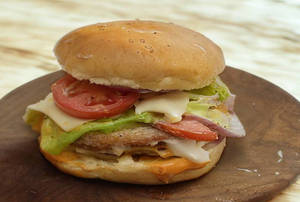 Cheesy Veg Burger