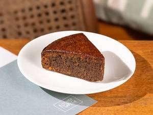 Walnut & Buckwheat Cake