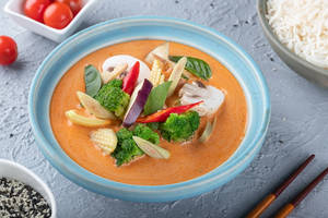 Veg Thai Red Curry  (Serves 2)