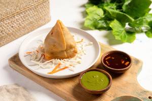 Desi ghee paneer samosa  [1 pc]