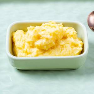 Aamrakhand (mango Shrikhand)