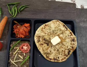 Paneer Kulcha With Chole