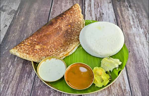 Benne Dosa+thatte Idli