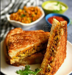 Scramble Egg Sandwich