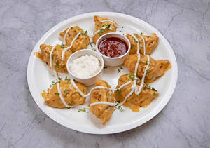 Mia Khalifa Ke Momos [8 Pieces]