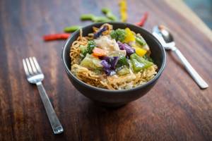 MIXED CHOWMEIN (GRAVY)