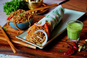 Veg Chowmin Roll