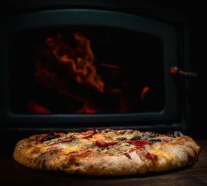 Barbeque pizza