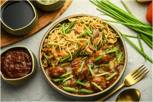 Veg Hakka Noodles with Chilli Paneer