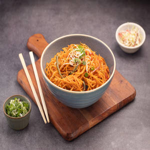 VEG SCHEZWAN NOODLES