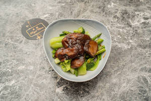 Stir Fried Chinese Greens With Mushroom